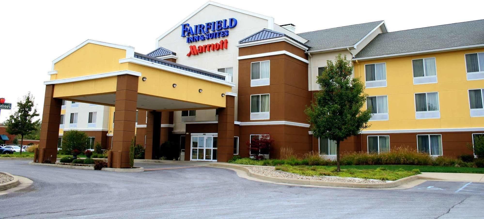 Fairfield Inn & Suites By Marriott Фэрмонт Экстерьер фото